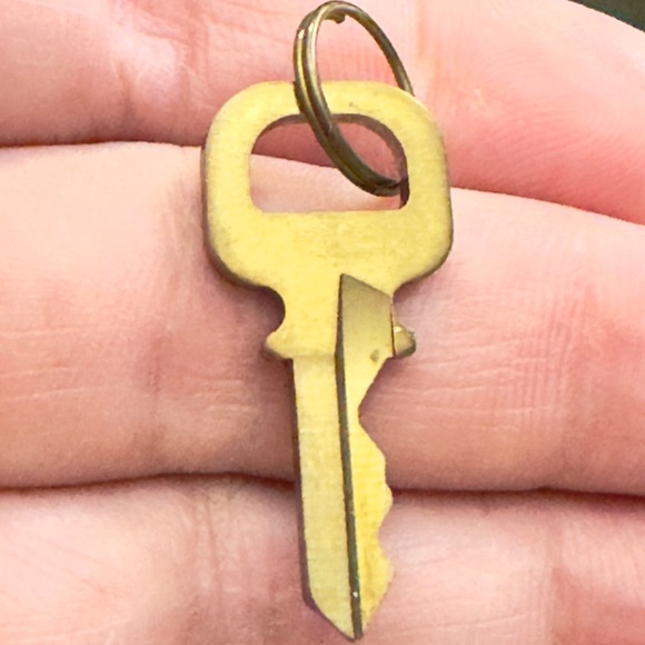 #312 Authentic Louis Vuitton key only - Picture 2 of 2